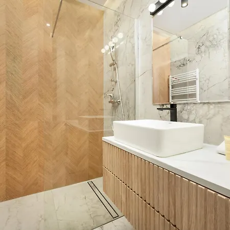 Διαμέρισμα Elegant & Cozy With Balcony By Renters Βρότσλαβ