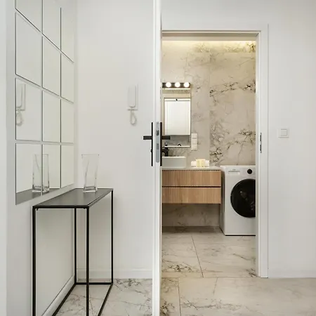 Elegant & Cozy With Balcony By Renters Διαμέρισμα Βρότσλαβ