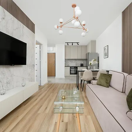 Elegant & Cozy With Balcony By Renters * 弗罗茨瓦夫